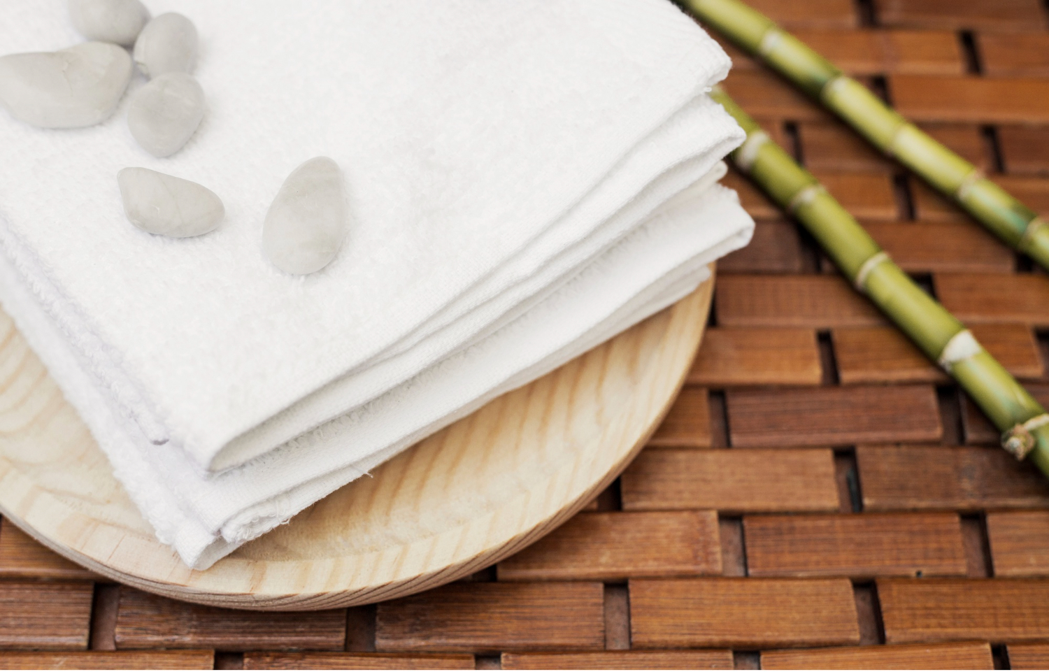 nonwoven towels